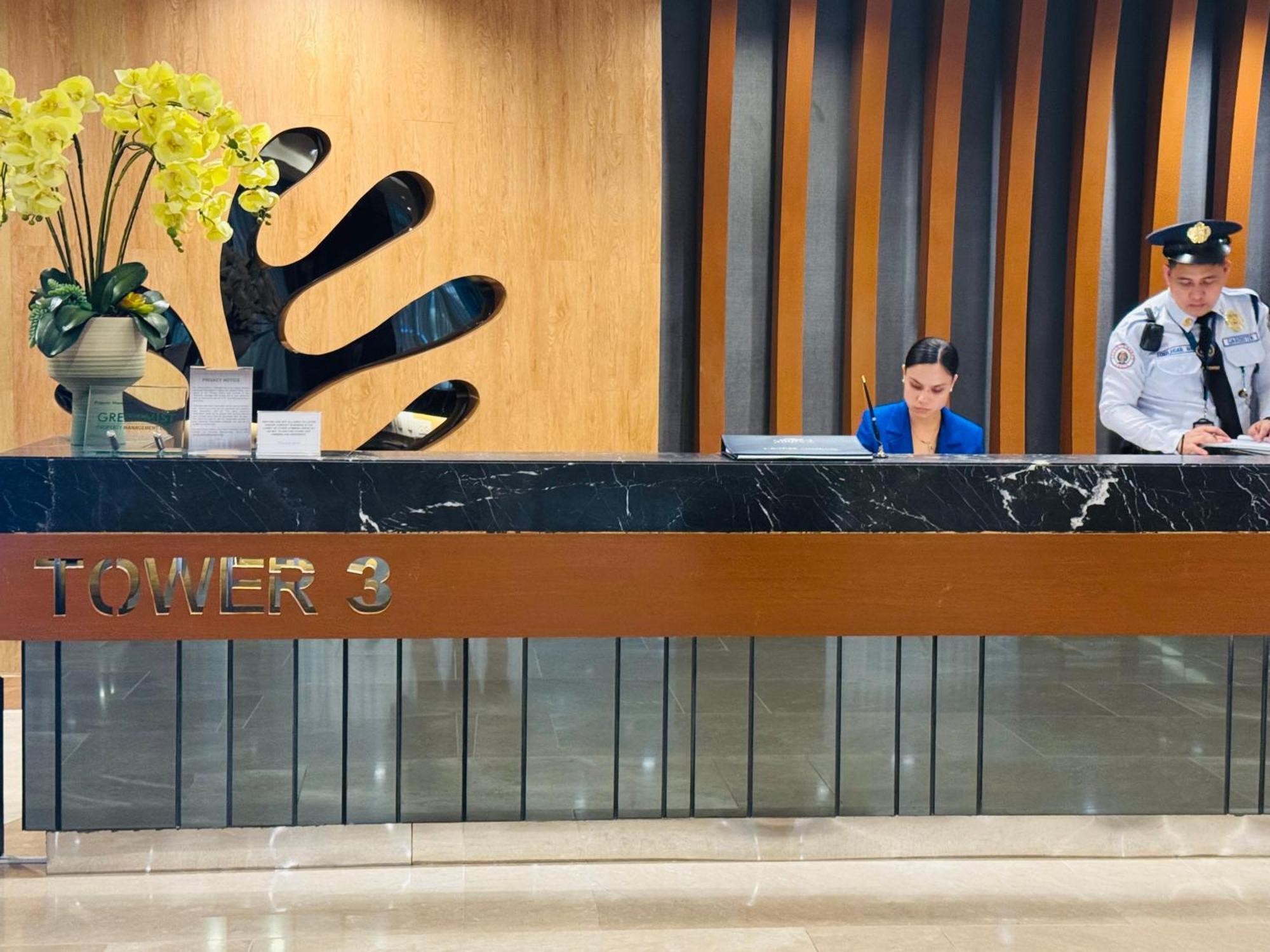 Moa Newly Turn Over 1 Bedroom With Balcony Prier Place Hotel 5*